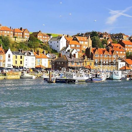 Swordfish Cottage **Next To The Harbour** Whitby Exterior photo